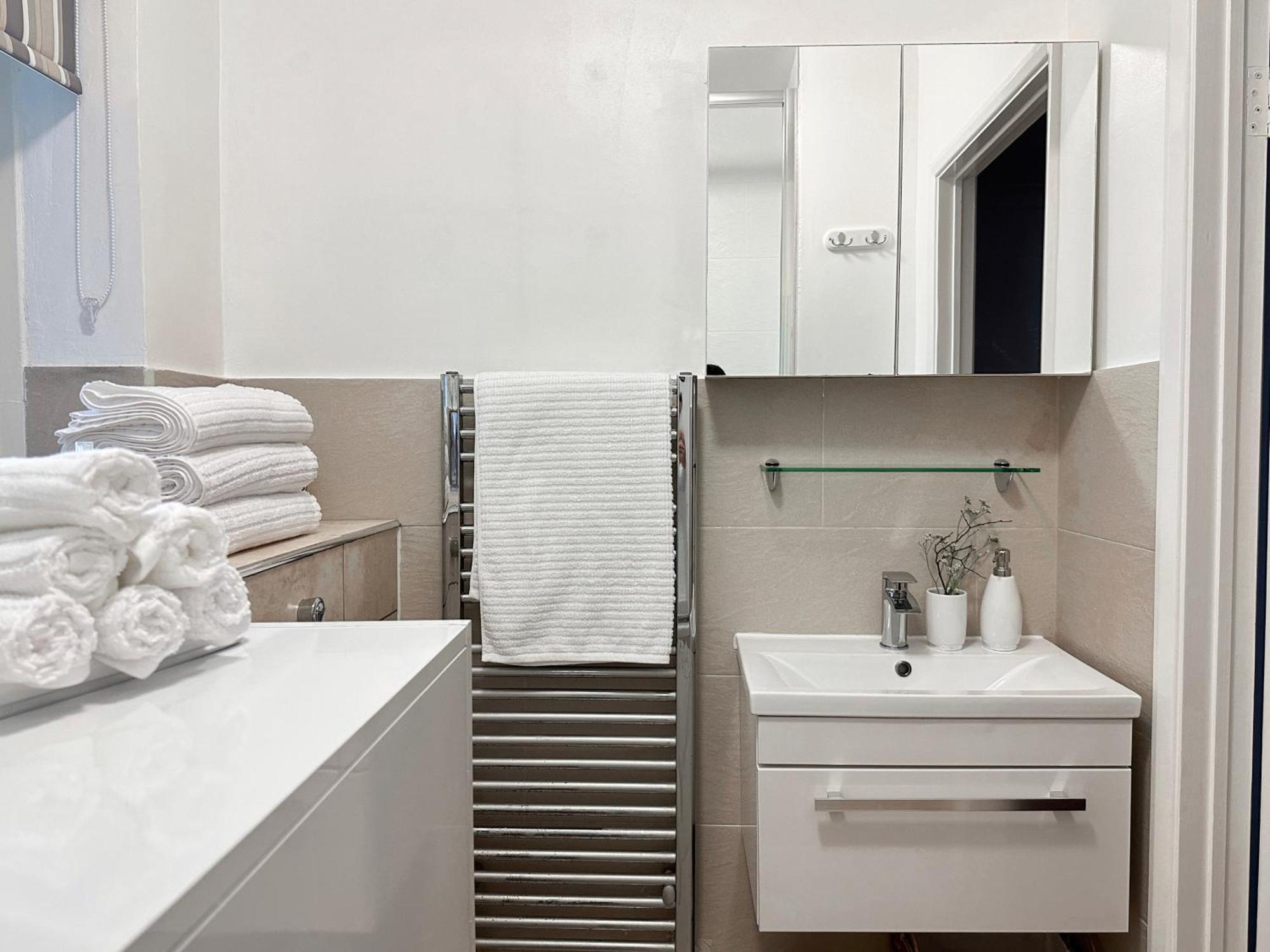 2-Br Flat With Style And Comfort In St John'S Wood Londres Exterior foto
